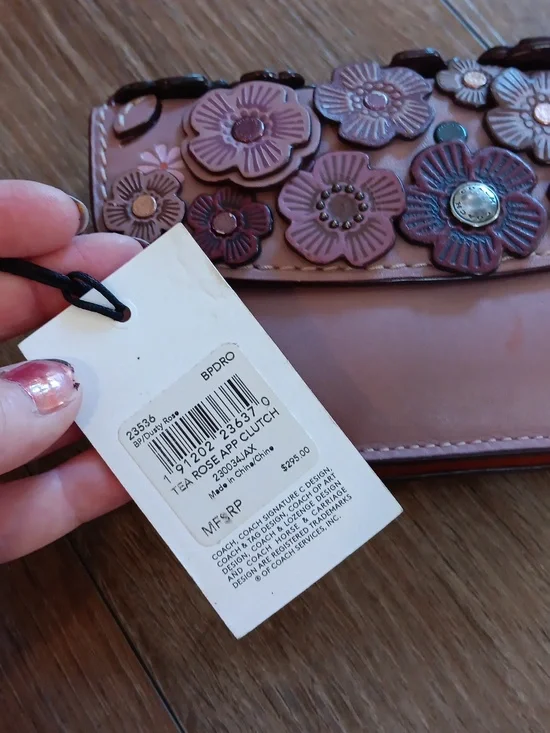 Coach Dusty Rose Tea Rose Clutch With Handtag - Picture 15 of 16